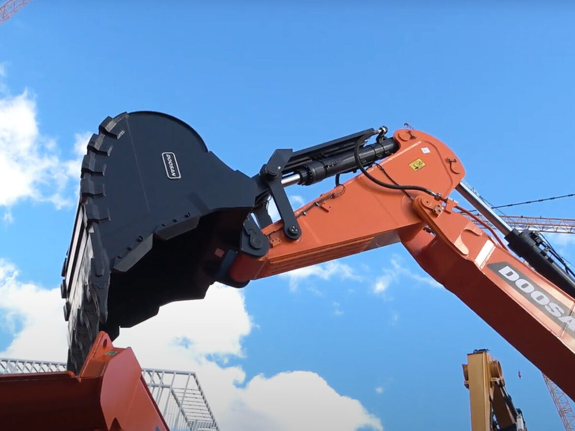 Bauma Excavadora Doosan Dx Lc De Toneladas Mercado Vial Tv